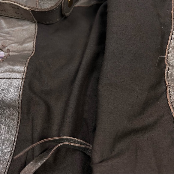 Lucky Brand Abbey Road Crossbody Bag - Picture 5 of 7